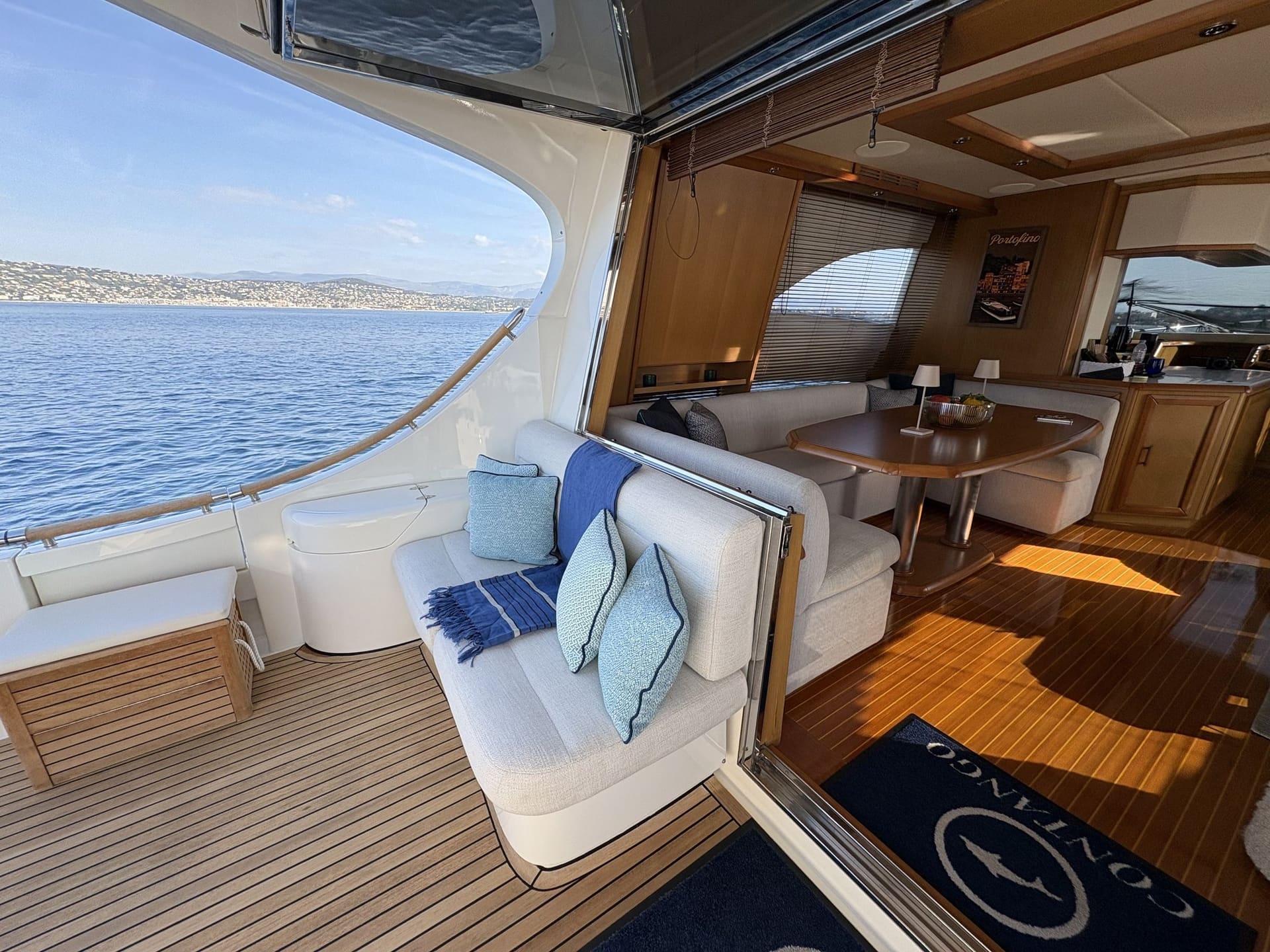 Mochi Craft Dolphin 74 Contango, shaded aft deck seating