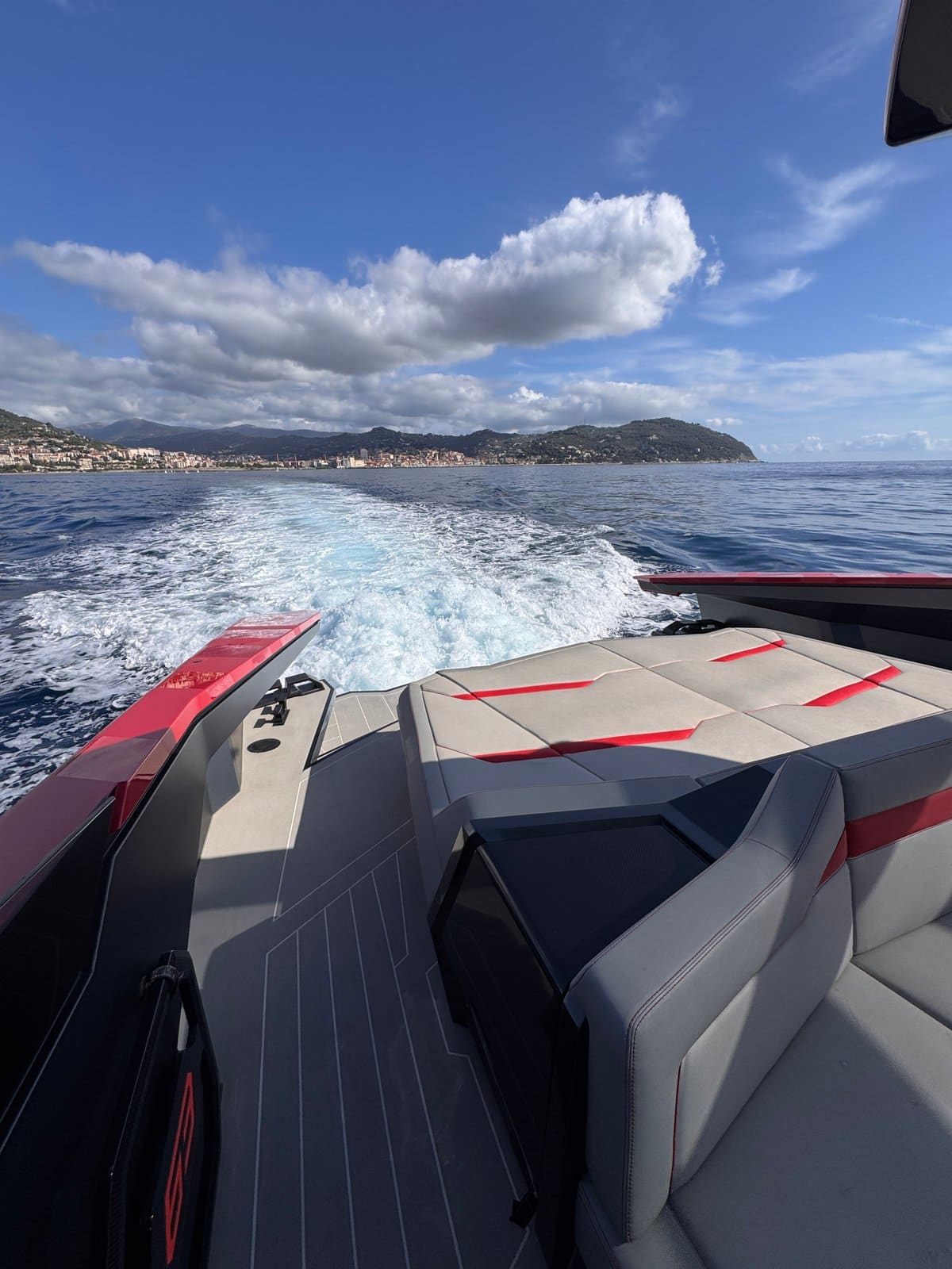 Tecnomar for Lamborghini 63 Valkyrie, photograph 4